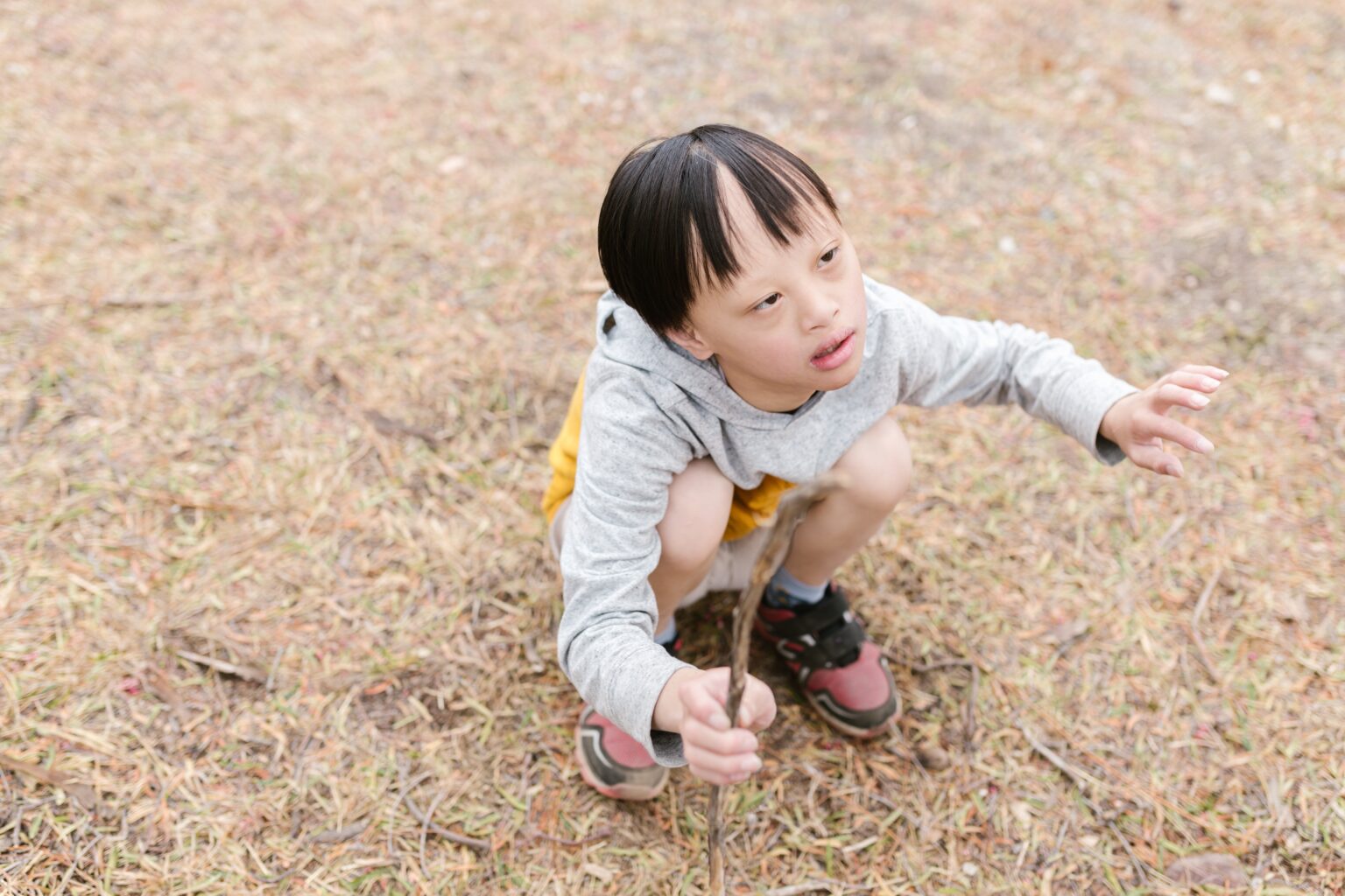Child building blocks during center therapy session